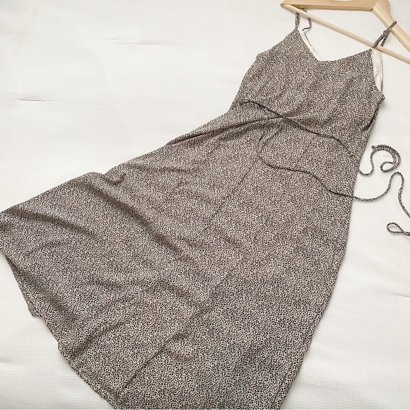 Button Down Speckled Midi Dress - Picture 11 of 14